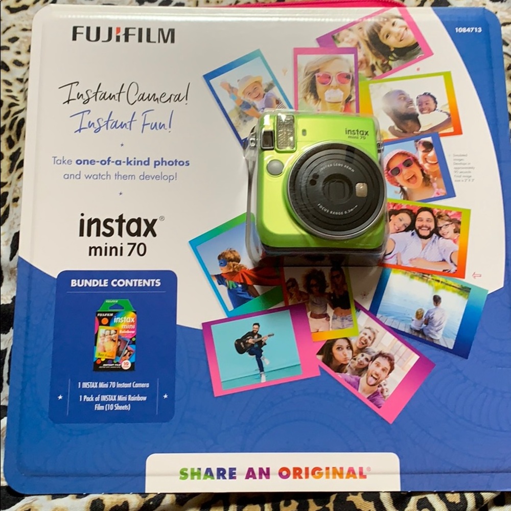 BNWT Instax Mini 70 Polaroid Instant Camera